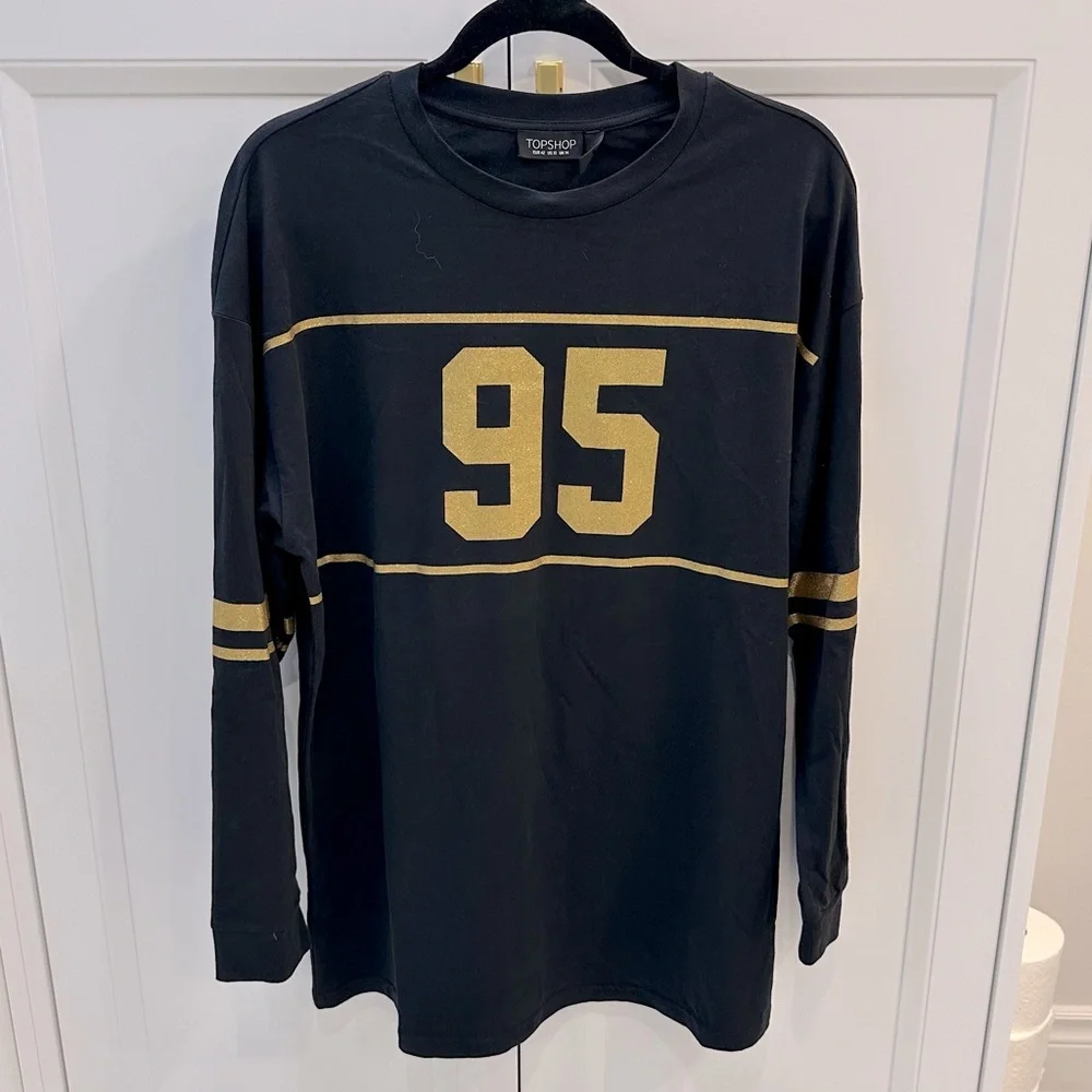 TOPSHOP Black and Gold 95 Long Sleeve Sports Jersey Style Crewneck - Picture 3 of 5